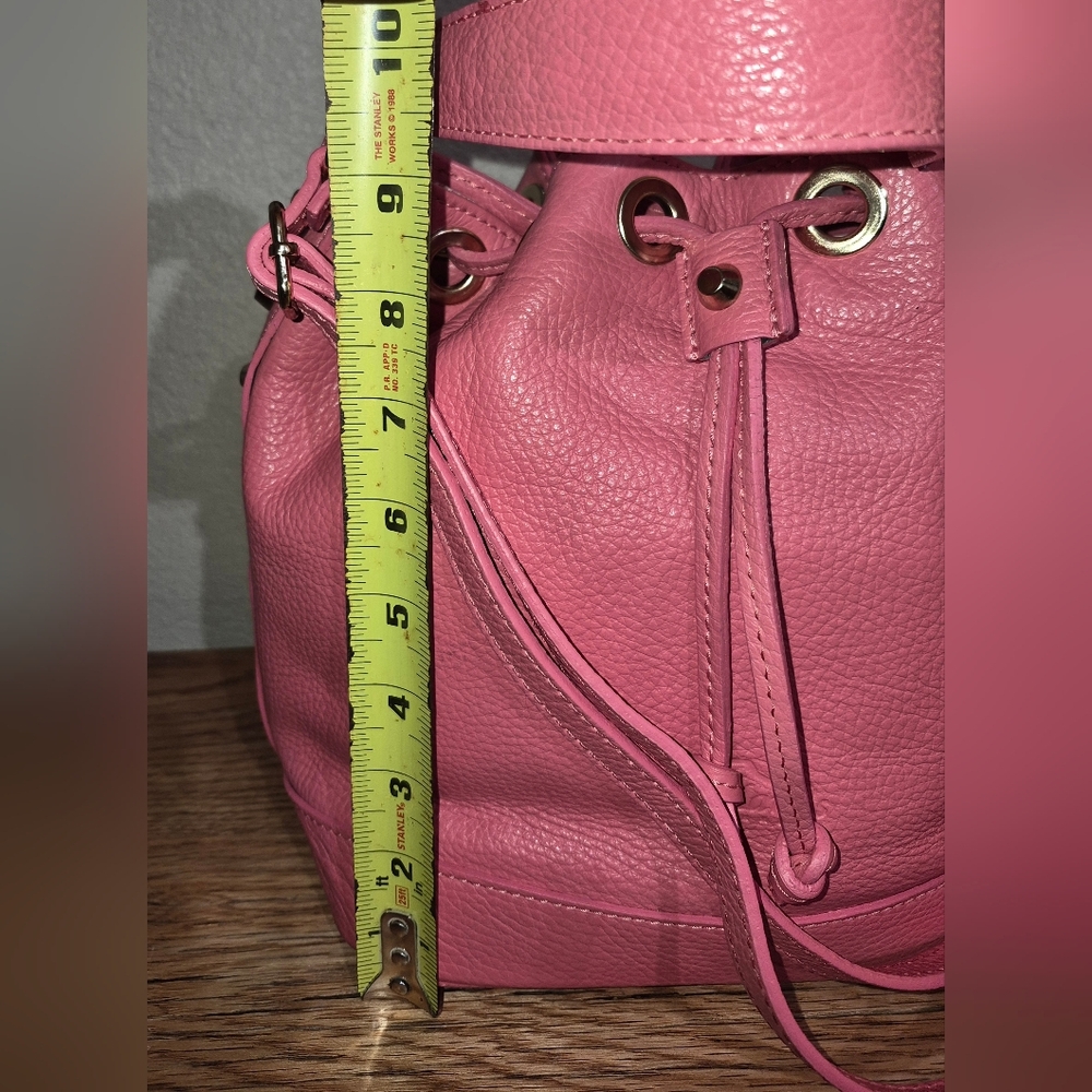 Nwt's Mara Taormina Leather Stash Crossbody Pink Travel Bag - Picture 6 of 6